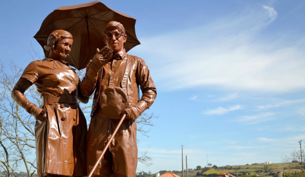 Exposición de culturas de chocolate «La Colonial»: Rock y Chocolate.