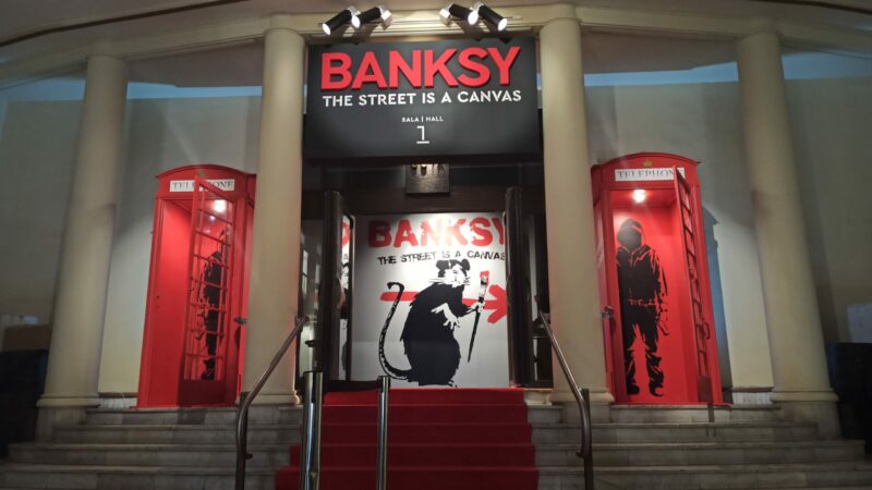 Banksy «The Street is a Canva» al detalle